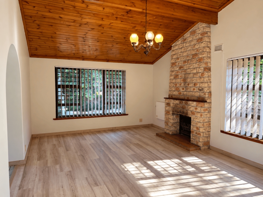 4 Bedroom Property for Sale in Protea Heights Western Cape